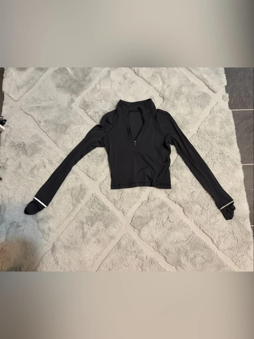 lululemon athletica Black Long-Sleeve Quarter Zip Crop Top